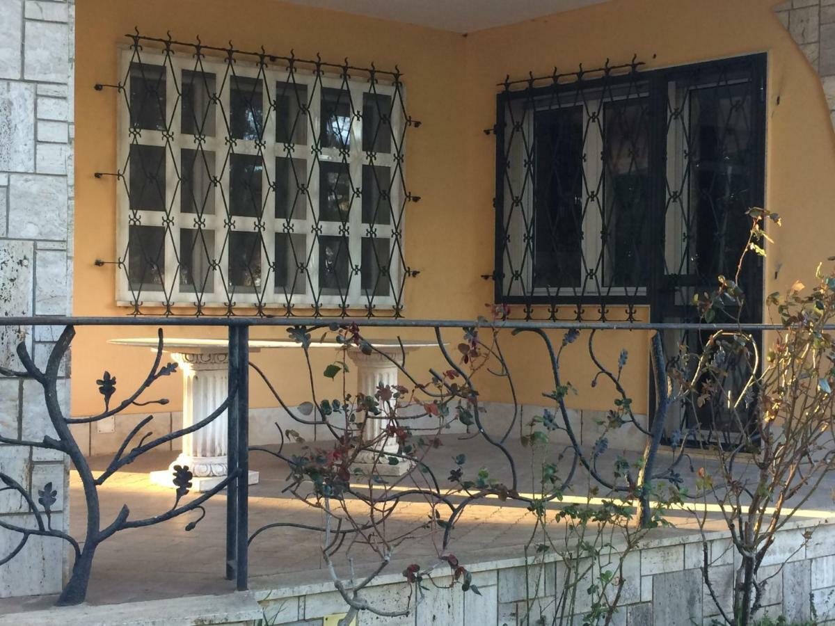 Villa L'Ottagono Con Cucina Parcheggio Privato Telecamerizzato E Wifi Gioia Del Colle Dış mekan fotoğraf
