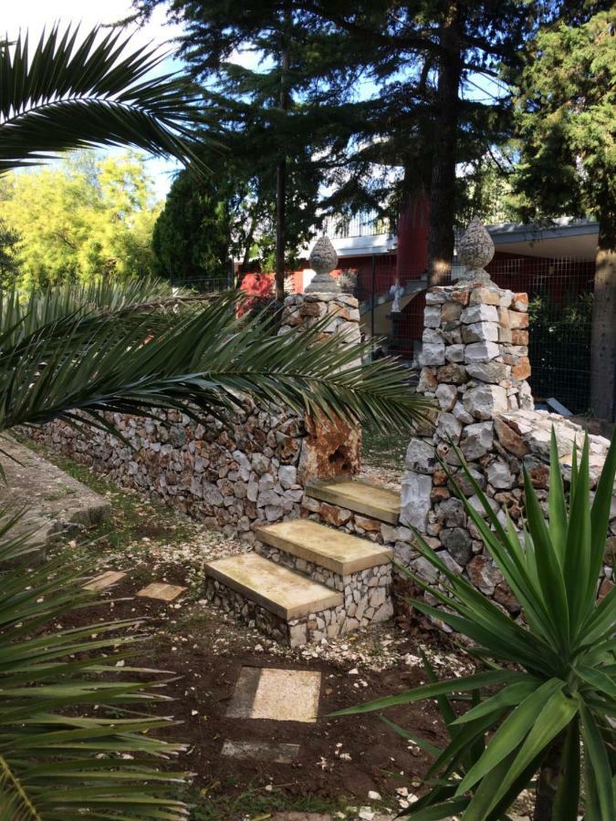 Villa L'Ottagono Con Cucina Parcheggio Privato Telecamerizzato E Wifi Gioia Del Colle Dış mekan fotoğraf