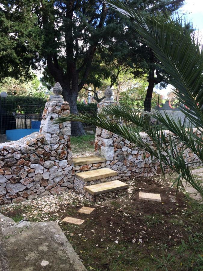 Villa L'Ottagono Con Cucina Parcheggio Privato Telecamerizzato E Wifi Gioia Del Colle Dış mekan fotoğraf