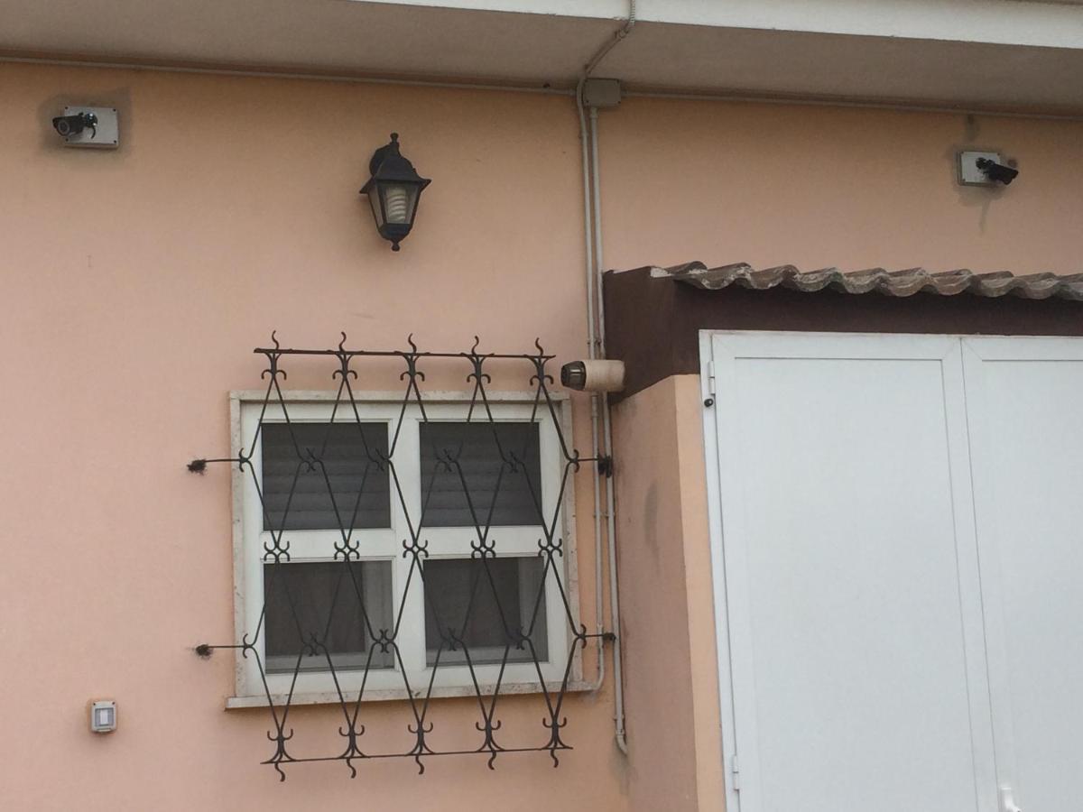 Villa L'Ottagono Con Cucina Parcheggio Privato Telecamerizzato E Wifi Gioia Del Colle Dış mekan fotoğraf